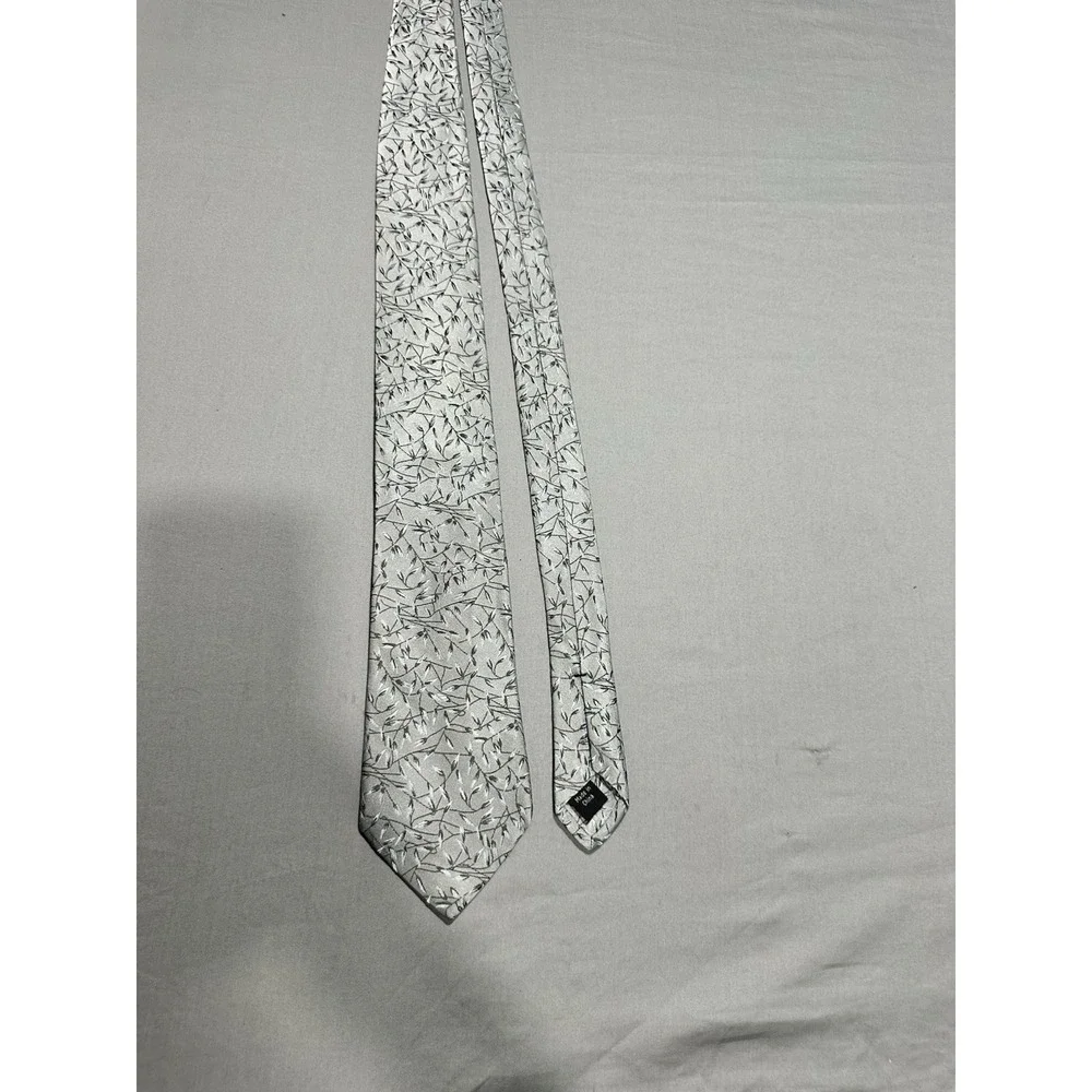 Calvin Klein Silver Botanical Leaf Pattern‎ Neck Tie Winter